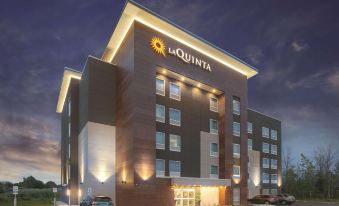 La Quinta Inn & Suites by Wyndham Buffalo Amherst