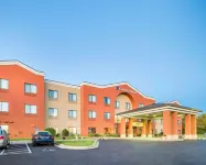 Comfort Suites Hotels in Otsego