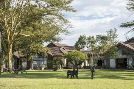 Sweetwaters Serena Camp Отели в г. Седжера