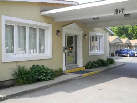 Super 8 by Wyndham Brockville