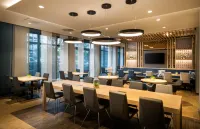 Holiday Inn Express Rosenheim Hotel di Raubling