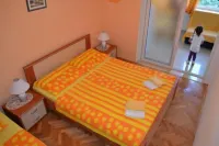 Apartments Karlo