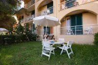 Residence Golfo Della Lacona
