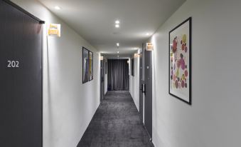 Gongju Singwan Just Stay Hotel