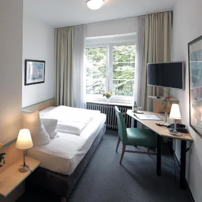 Hotel am Hofgarten Hoteles cerca de Museo Kunst Palast