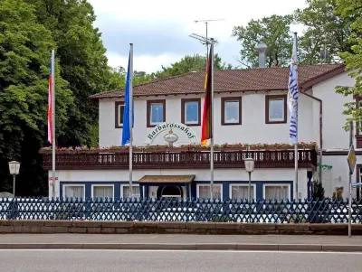 Hotel-Restaurant Barbarossahof Hotels near Vogelweh Chapel