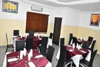 Western Dreams Hotel - breakfast
