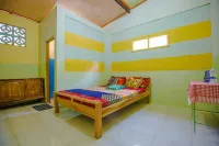 Spot on 1762 Gandrung Payungan Family InnNearStasiun Banyuwangi Kota Hotel a Glagah