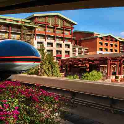 加州迪士尼大酒店 Hotel Exterior