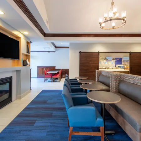 Holiday Inn Express STATE COLLEGE @WILLIAMSBURG SQ by IHG