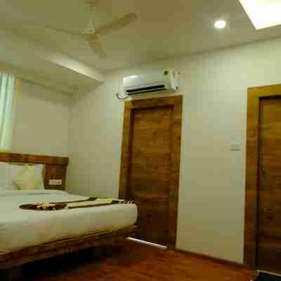 Hotel Girija Sunrise Rooms