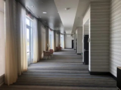 Holiday Inn & Suites FAYETTEVILLE W-FORT BRAGG AREA by IHG