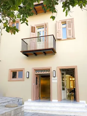 Castellano Hotel & Suites