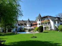 Gasthof Hotel Doktorwirt Hotels near Aigen