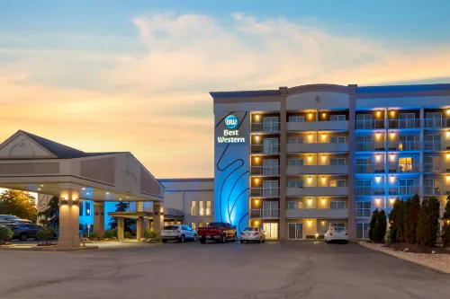 Best Western Kirkwood Inn - parking