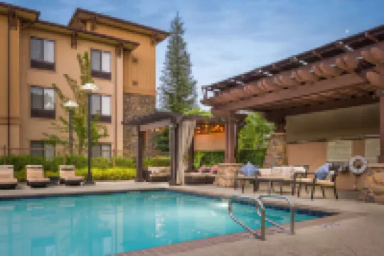 Hampton Inn & Suites Windsor - Sonoma Wine Country