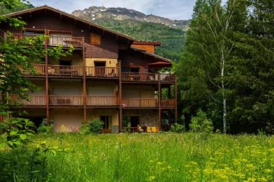 Apartment Le Refuge de Serre-Chevalier, Dans un Esprit Chalet, Commune de Le Monêtier-Les-Bains Photo