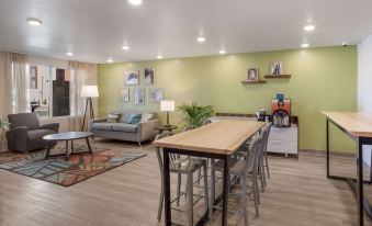 WoodSpring Suites Colorado Springs North - Air Force Academy