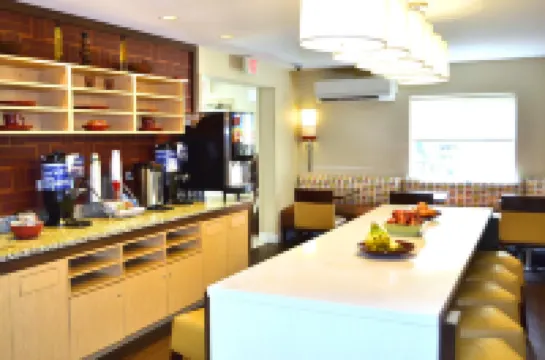 MainStay Suites Northbrook Wheeling Hotels in Wheeling