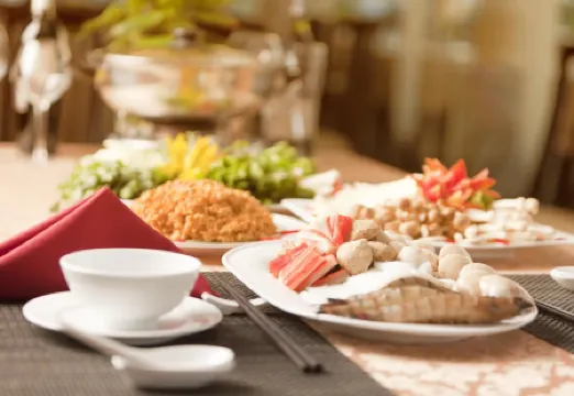 Liberty Hotel Saigon Parkview Отели рядом с достопримечательностью «Улица Пхам Нгу Лао»