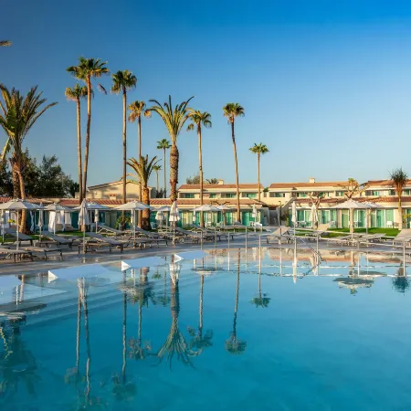 Kumara Serenoa by Lopesan Hotels