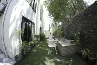 Orchards Cottage Hotel
