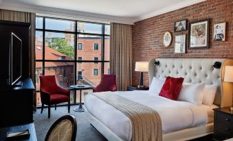 The Foundry Hotel Asheville, Curio Collection by Hilton