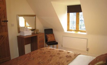 Measure Cottage - Sleeps up to 5 - Henley in Arden - Hot Tub - Housity