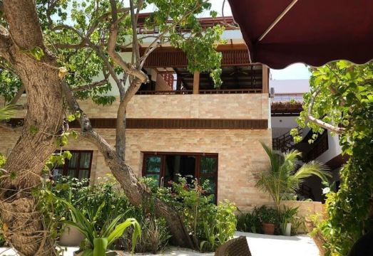 Marina Bay Retreat & Spa Hotel Overview