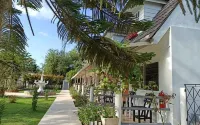 Charisma Resort Hotels in Suan Phueng