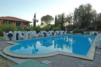 Hotel Monti - Pools