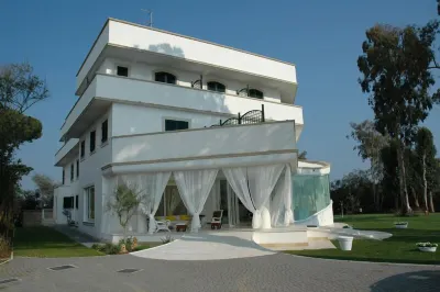 Il San Francesco Charming Hotel Отели в г. Сан-Феличе-Чирчео