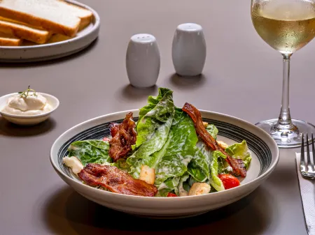 ibis Chiang Mai Nimman Journeyhub Отели рядом с достопримечательностью «Wat Sri So da»