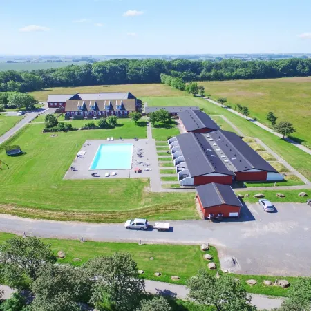 "Antine" - 6km from the Sea