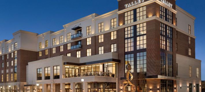 Valley Hotel Homewood Birmingham, Curio Collection by Hilton Hotels in Birmingham