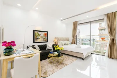 Justay Sunrise City Các khách sạn gần Thánh thất Tân Kim