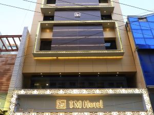 T M 호텔