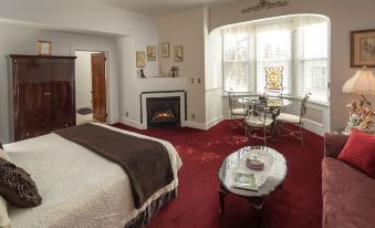 Cloran Mansion Bed & Breakfast