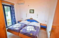 Nitsa's Apartments Hotels in Tilos