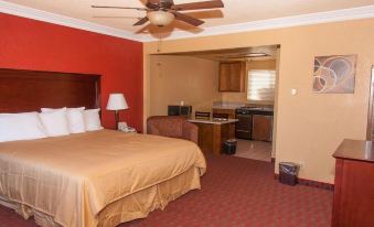 Pacific Inn & Suites