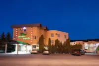 Hotel Victoria Hotels near იაკობ გოგებაშვილის ბაღი