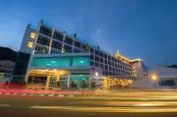 DeView Hotel Penang Hotel berhampiran mohicanz exotic