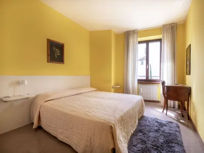 Squisleep Hotels near Duomo di San Michele Arcangelo
