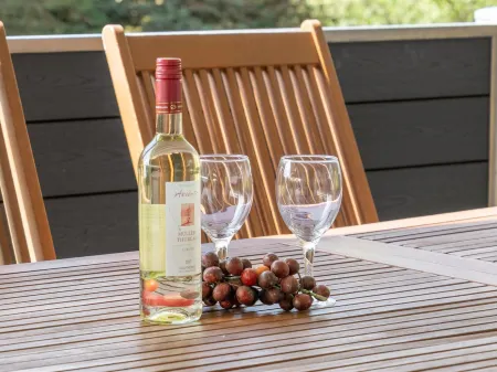 "Euphemia" - 900m from the Sea