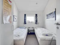 "Esir" - 800m from the Sea