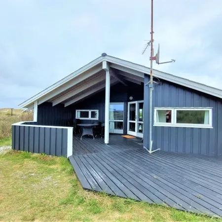 "Clara" - 500m from the Sea