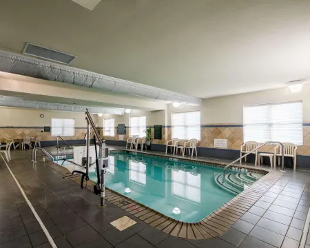 Comfort Inn & Suites