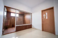 Hotel Premier Hotels in Biringkanaya