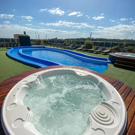 Grand Crucero Hotel