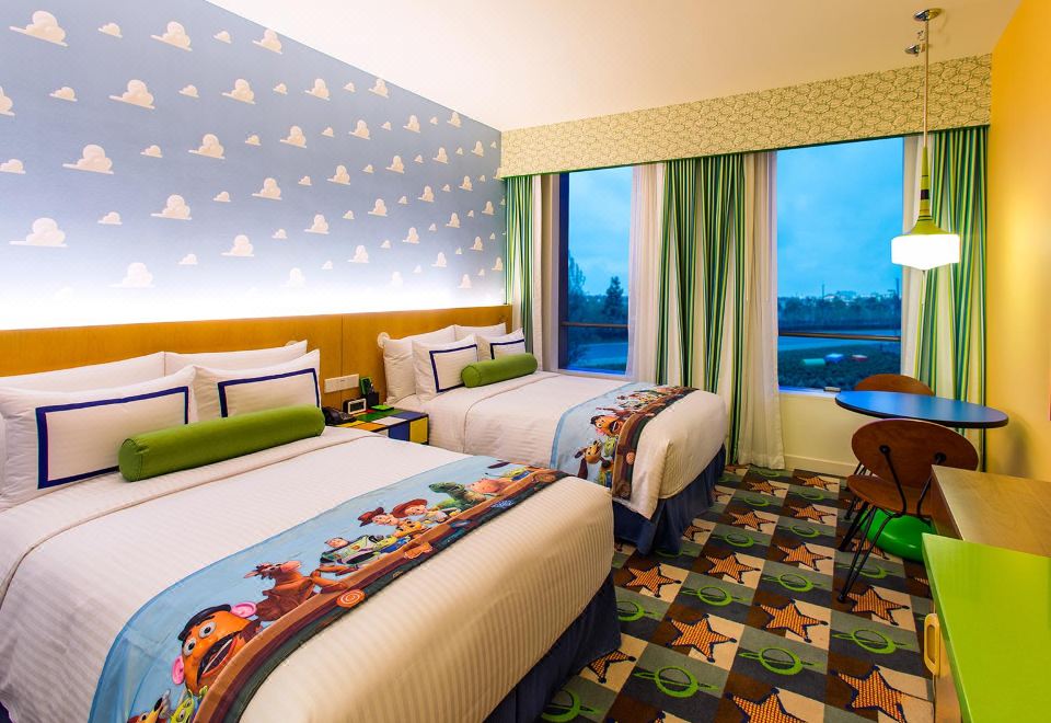 2. 토이스토리 호텔..